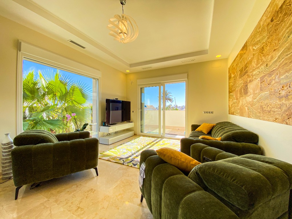 Detached Villa La Zenia Costa Blanca South Spain