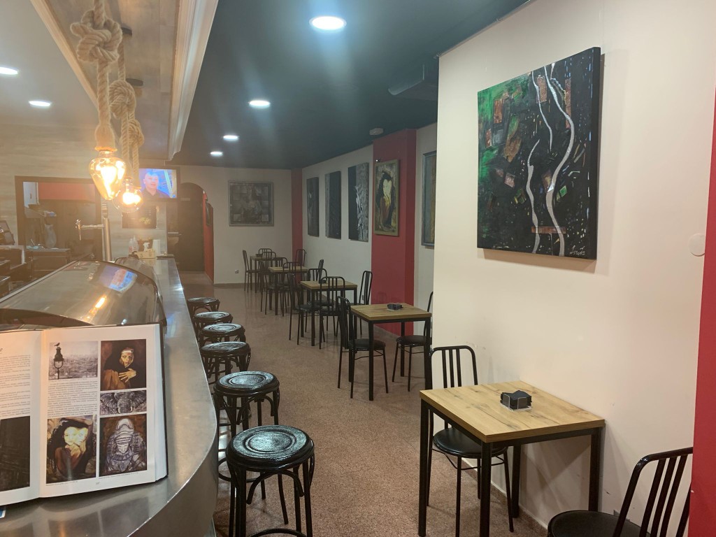 Commerciëel pand Alicante Costa Blanca Noord Spanje