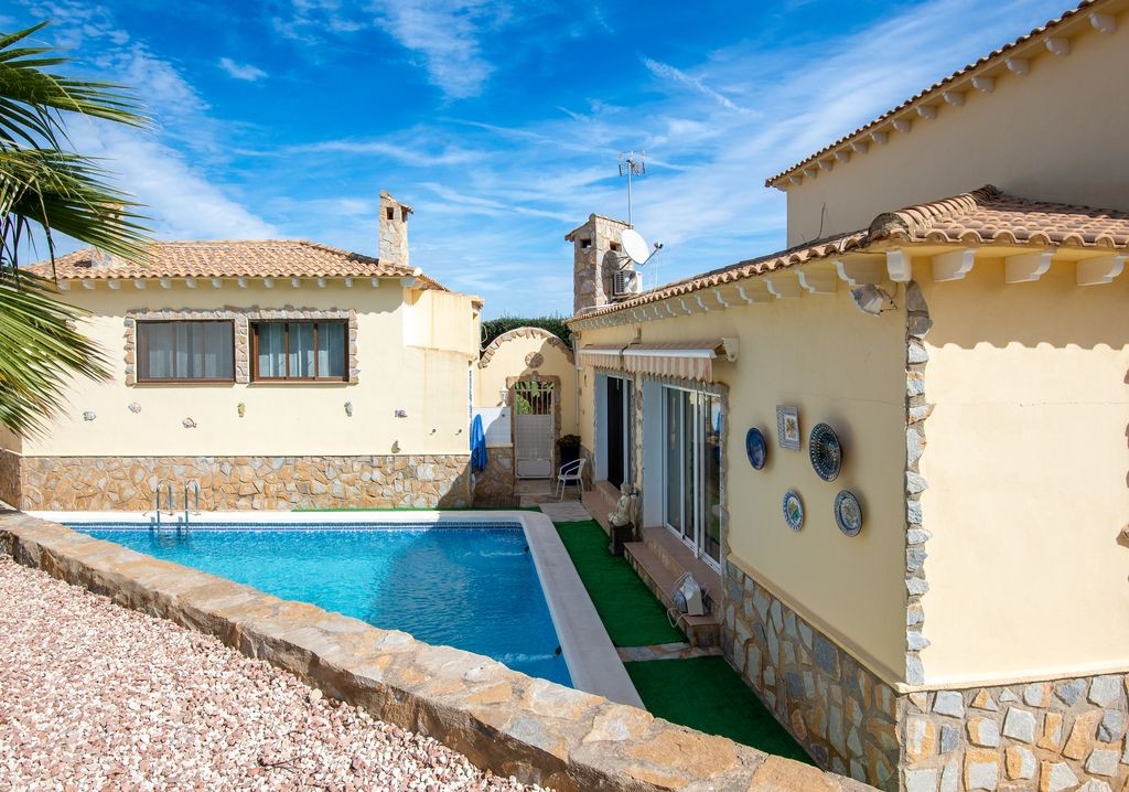 Detached Villa Algorfa - La Finca Golf Costa Blanca South Spain