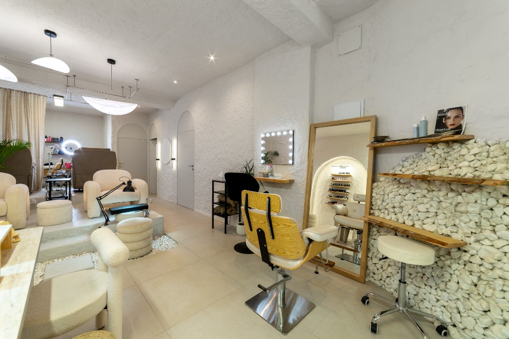 Commercial Alicante Costa Blanca North Spain